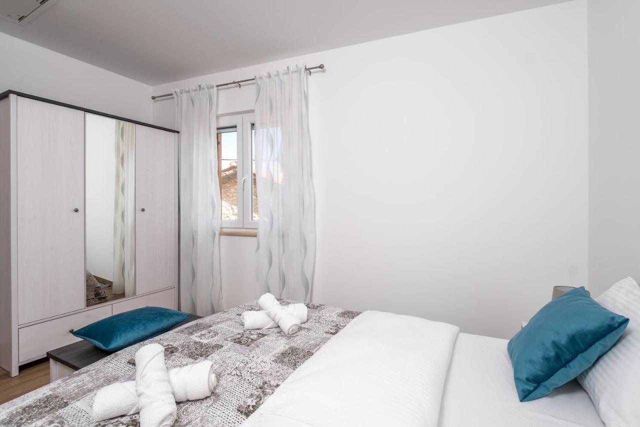 Apartman Palada Žminj Esterno foto